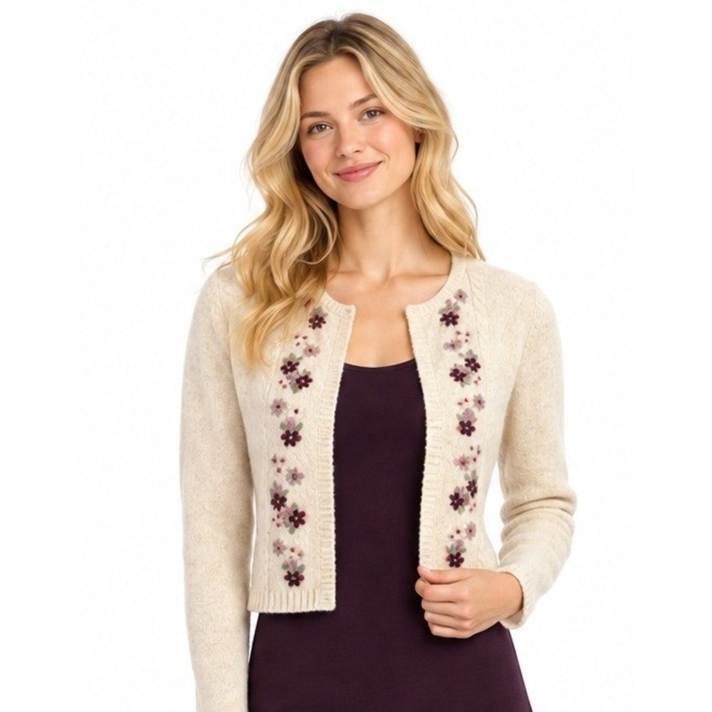 Embroidered Floral Cable Knit Eddie Bauer Cardigan Sweater S Cream Vintage